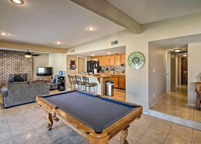 Holiday home Waterfront In W/ Mtn Views & Dock!